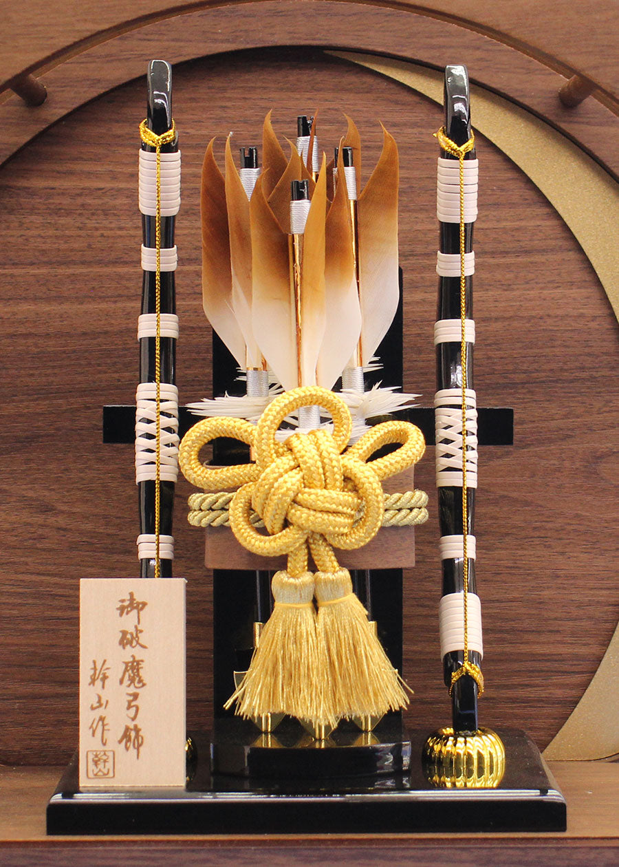 円形破魔弓飾り　月　オーク　ズーム