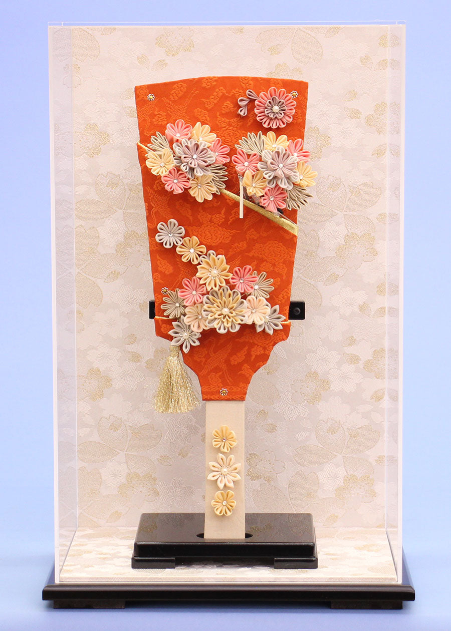 13号つまみ簪羽子板オレンジ鶴　白桜