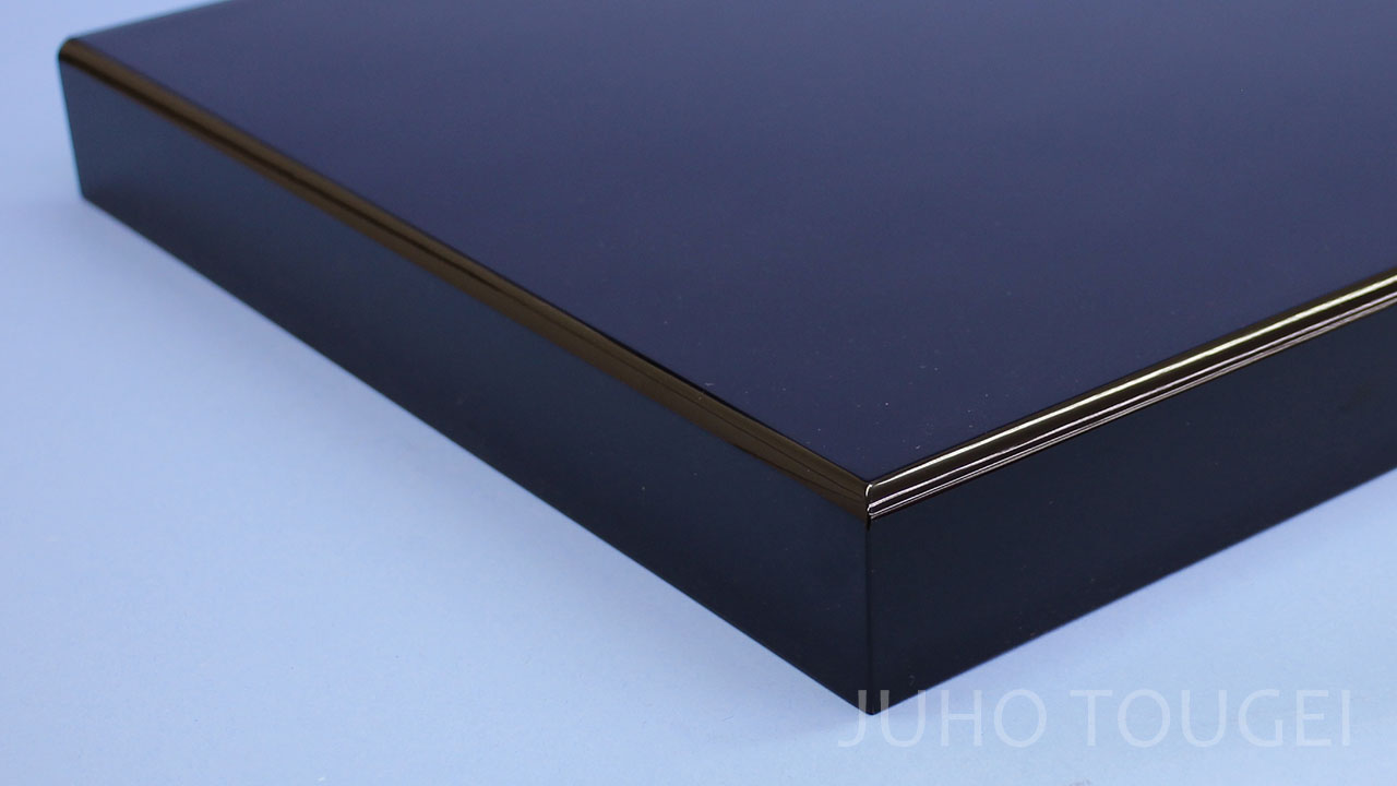 20号角型黒塗り台　ズーム