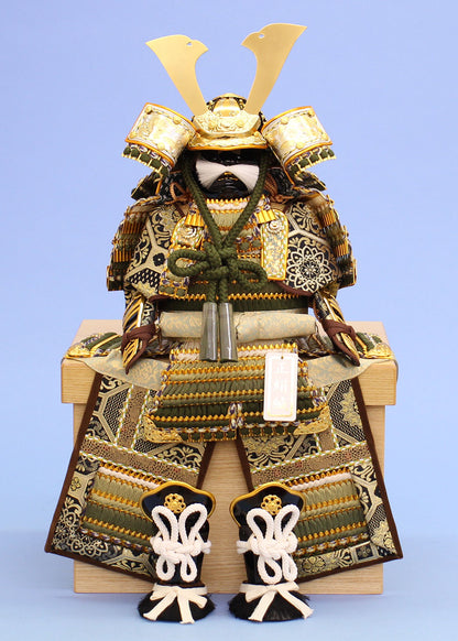 ５号新緑大鎧　正面