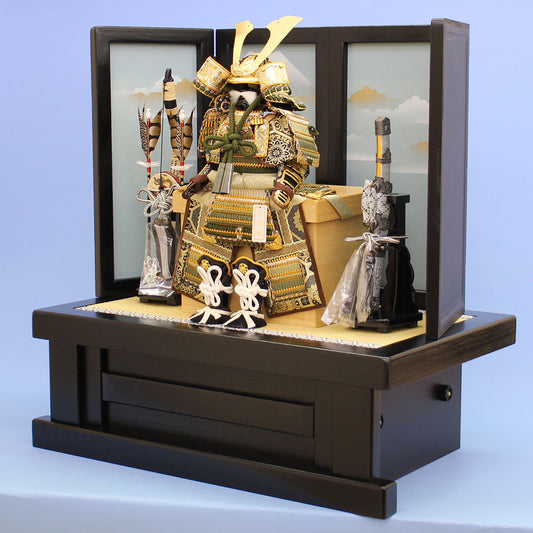 Décoration d'armure de poupée pour la fête des garçons Largeur 70 cm Hauteur 72 cm Armure verte Paulownia noir ensemble complet de décoration plate Fuji blanc