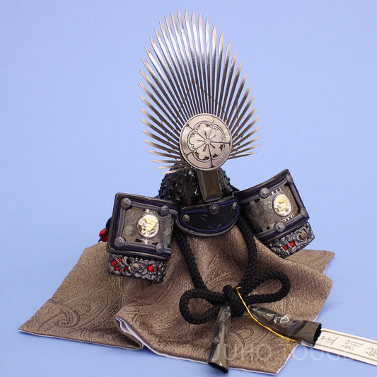 ３号織田信長兜　イメージ