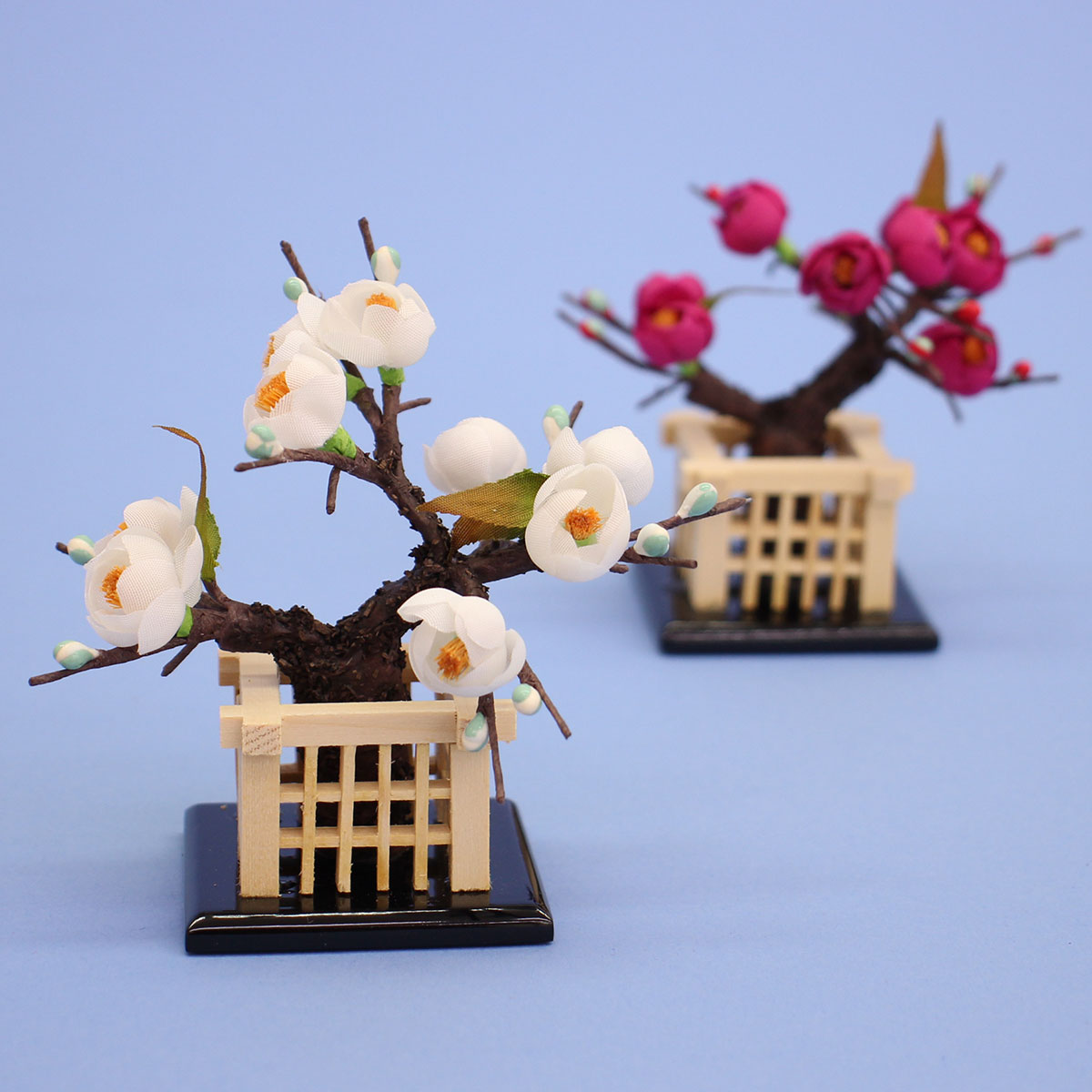 雛人形収納三段飾り 幅60cm芥子五人 花丸刺繍 オーク引き出し式 – 寿鳳