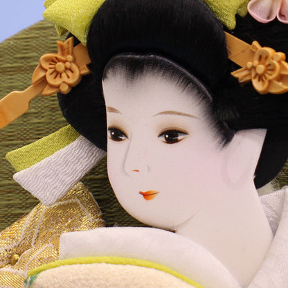 9号縮緬白美月　オフホワイトスタンド付き　お顔