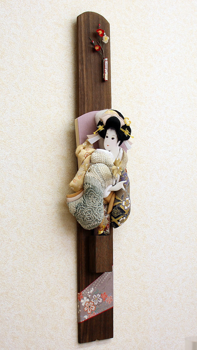 １０号鹿の子美月　初音壁掛け　左から