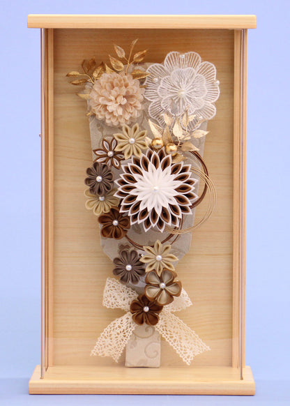 9号髪飾り羽子板　こげ茶　ヒノキ額