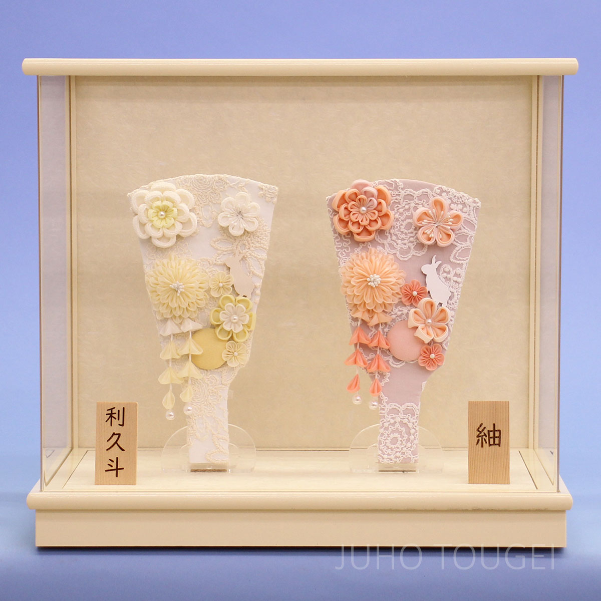 人形専門店の正月飾り羽子板、破魔弓2個セット – 寿鳳人形の東芸