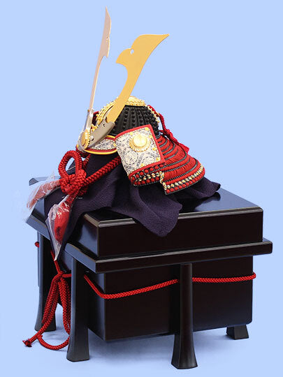 Kabuto "Heian Akane-odoshi"