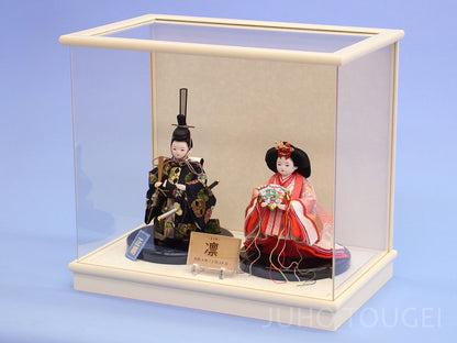 带展示柜的传统雏人偶装饰组，宽39厘米，豆雏，黑框搭配金色背板