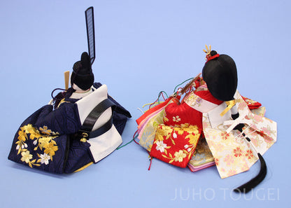 小芥子紺赤刺繍親王　後ろから