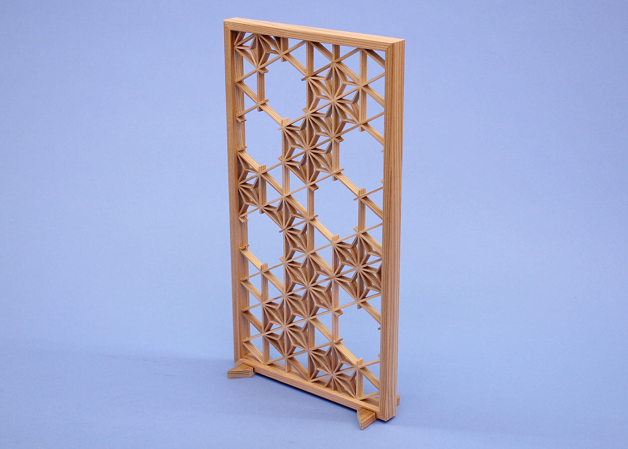 Japanese traditional wooden craft Kumiko-saiku side