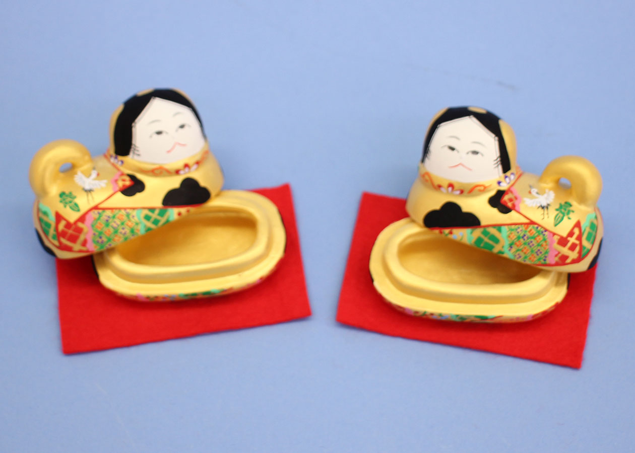 雛人形・雛道具 陶製素焼き手書き絵付けの豆犬筥（いぬばこ）飾り金