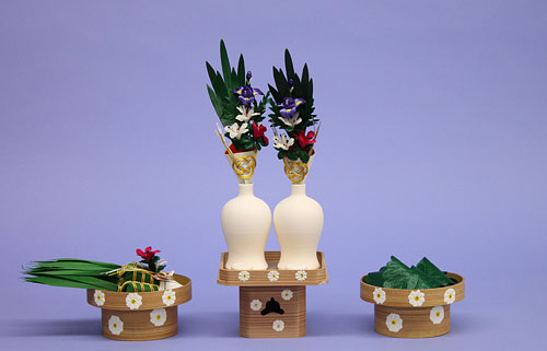 五月人形用、お飾り道具単品 三宝揃え ④大々型絹花角丸