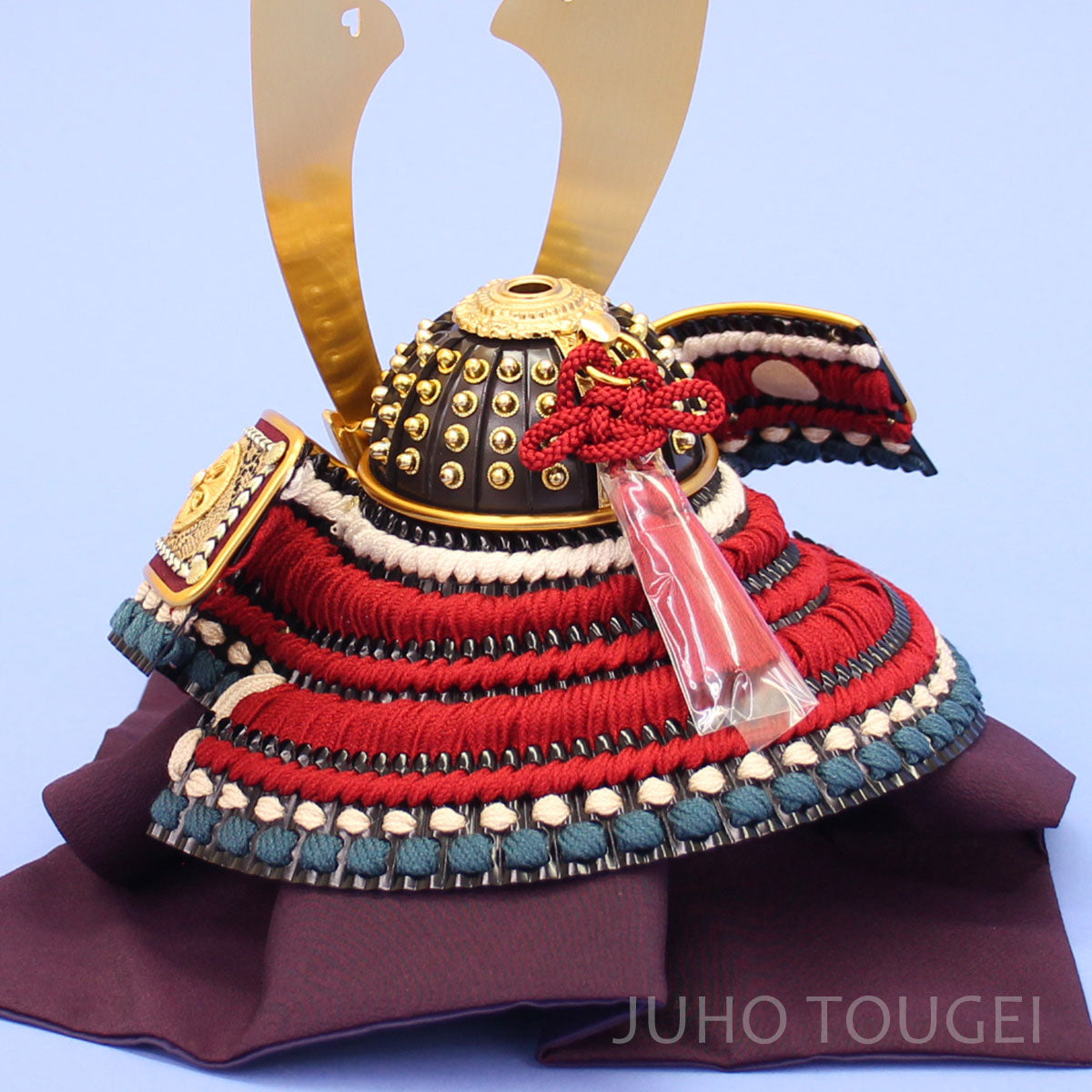 8号茶金鉢兜　後ろから