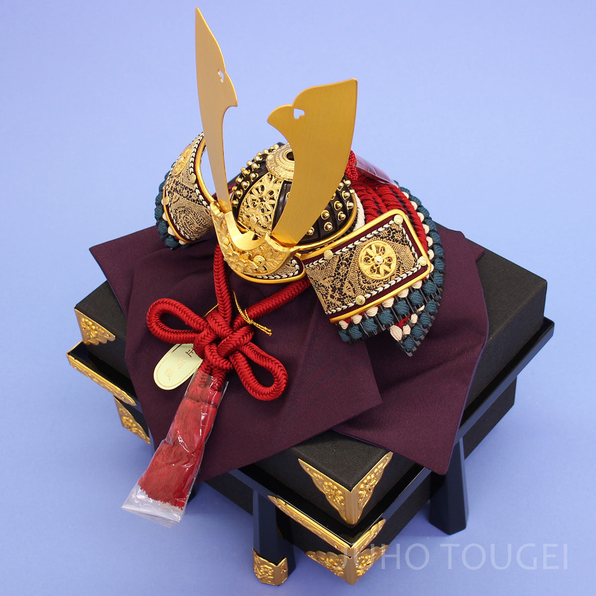 8号茶金鉢兜　金具櫃付き　上から