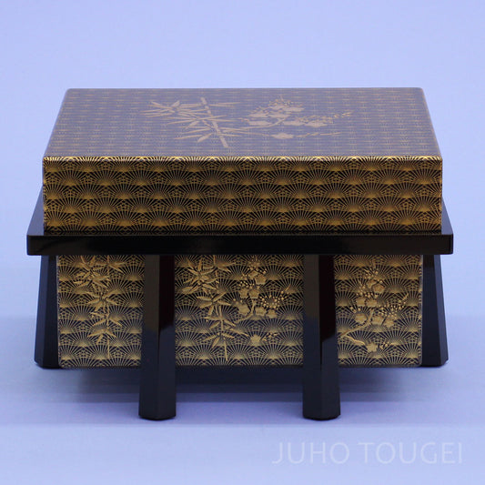 ８号蒔絵櫃　正面