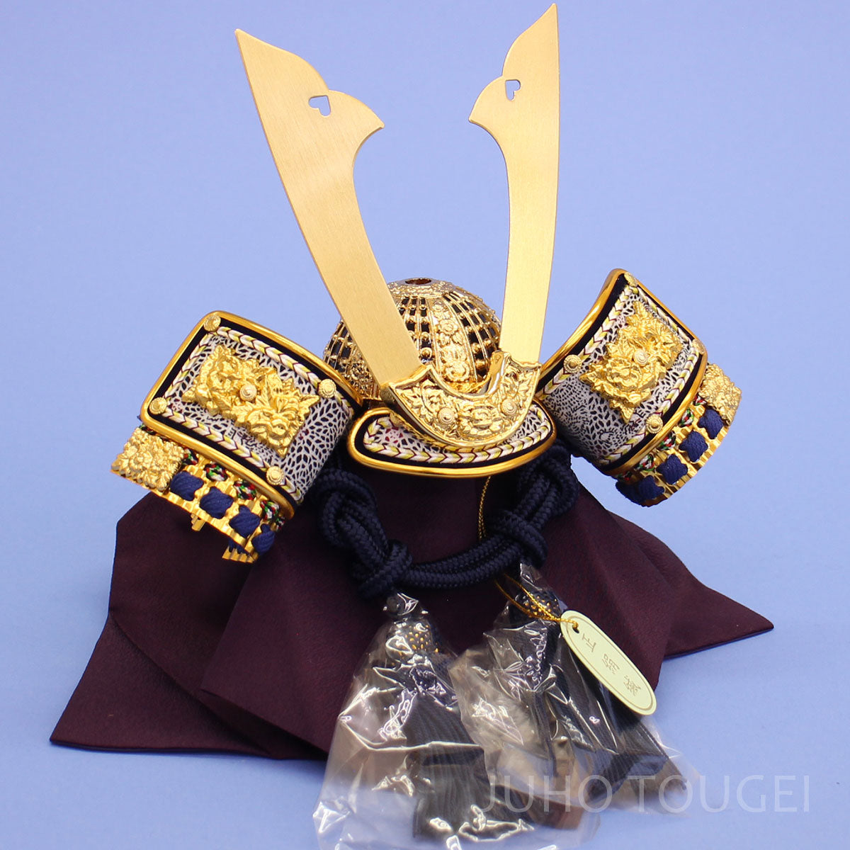 5号長鍬形兜　紺糸縅　イメージ