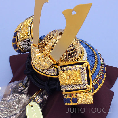 5号長鍬形兜　紺糸縅　ズーム