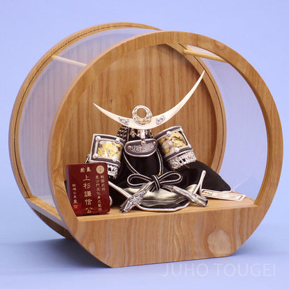 3号龍神謙信兜　丸木目ケース飾り　イメージ