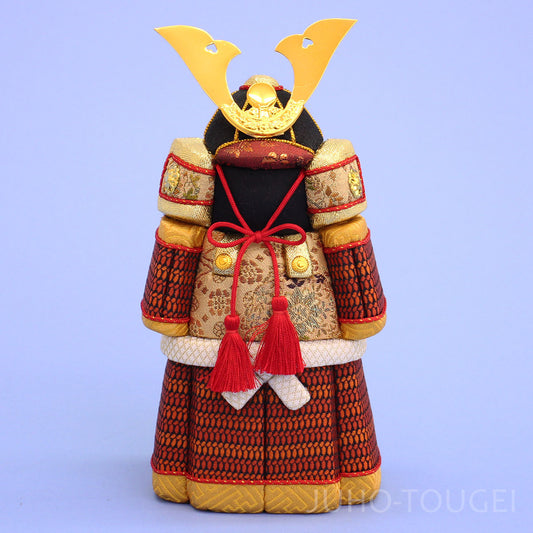 木目込み　鎧　正面