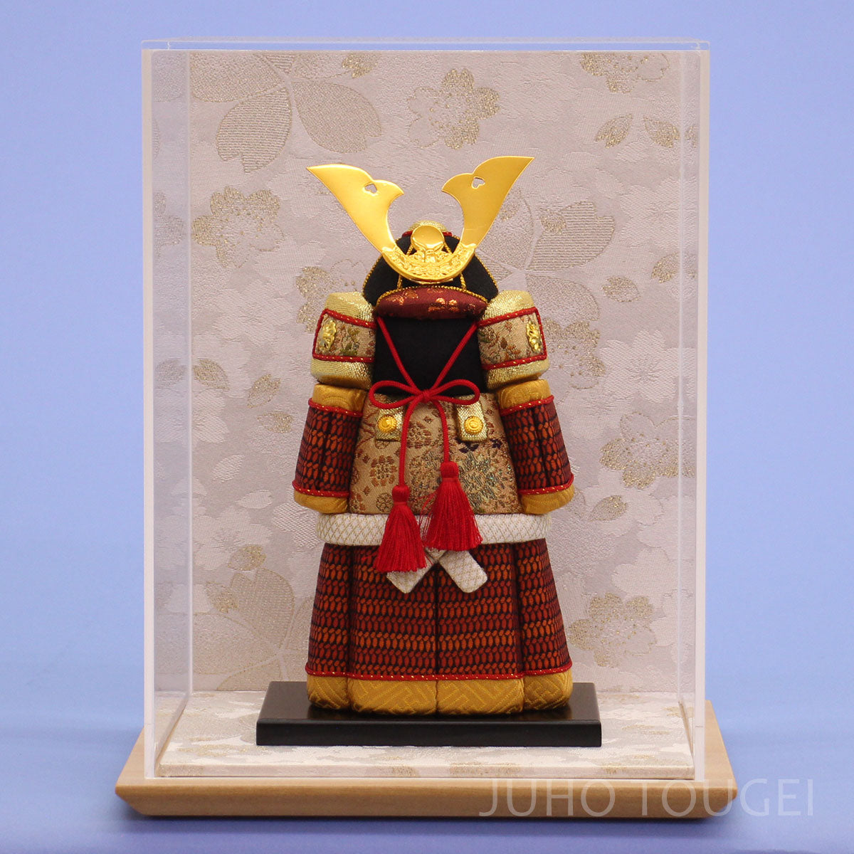 木目込み鎧飾り　白桜ケース　正面