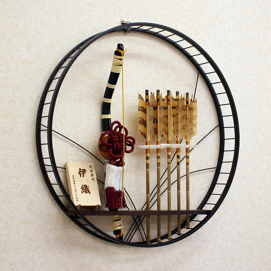 壁掛け破魔弓飾り 團(だん)　壁掛け横から