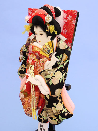 押絵羽子板20号 金襴華流水 台付き – 寿鳳人形の東芸