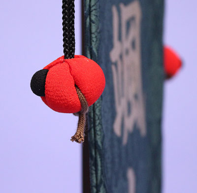 Drapeau nominatif pour garçon, hauteur 39 cm, petite broderie faucon