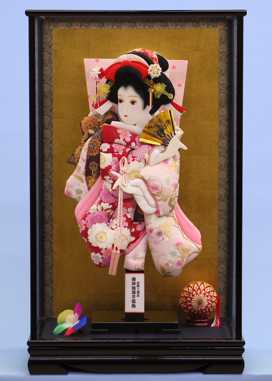 18号華流水　ケース飾り