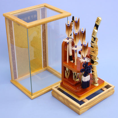 ケース入り破魔弓飾り　輝き　ケースをあける