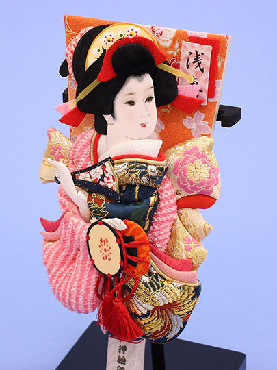 押絵羽子板  上金襴と鹿の子華舞(浅妻) 台付き　左から