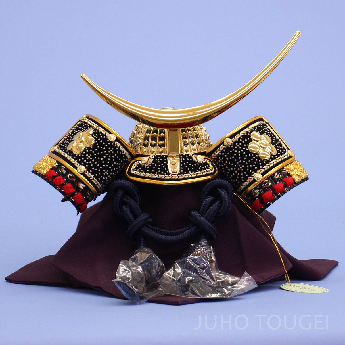 ５号伊達政宗兜　正面