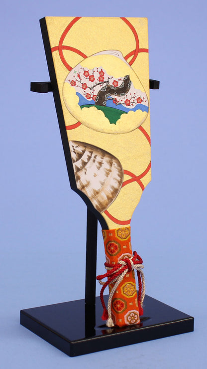 天然岩絵の具手彩色羽子板　左から