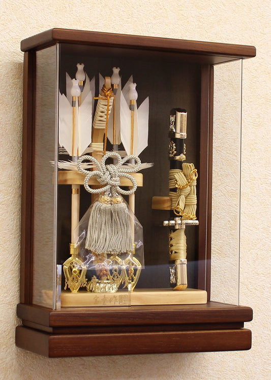 こげ茶塗　壁掛け破魔弓　健　壁掛けイメージ