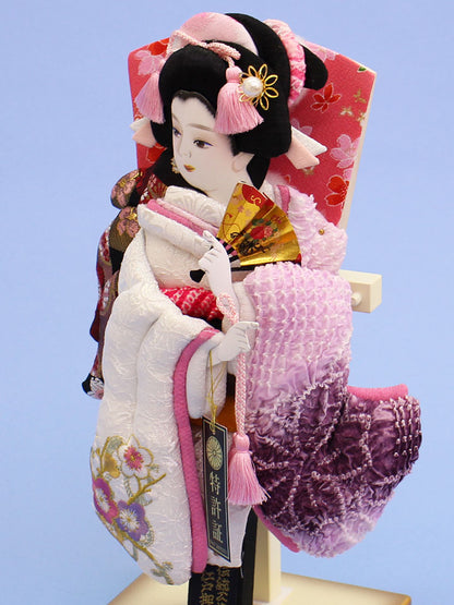 押絵羽子板 詩音刺繍と鹿の子(白紫) 台付き　ズーム