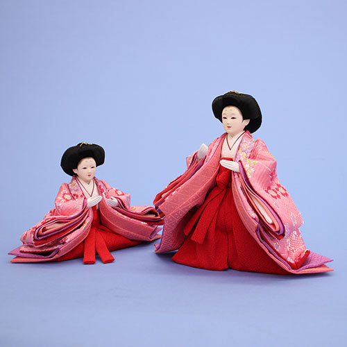 雛人形収納飾り幅60cm三段芥子五人　桜結び刺繍ナチュラル引き出し式　官女正面