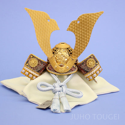 天賦の兜　空　正面