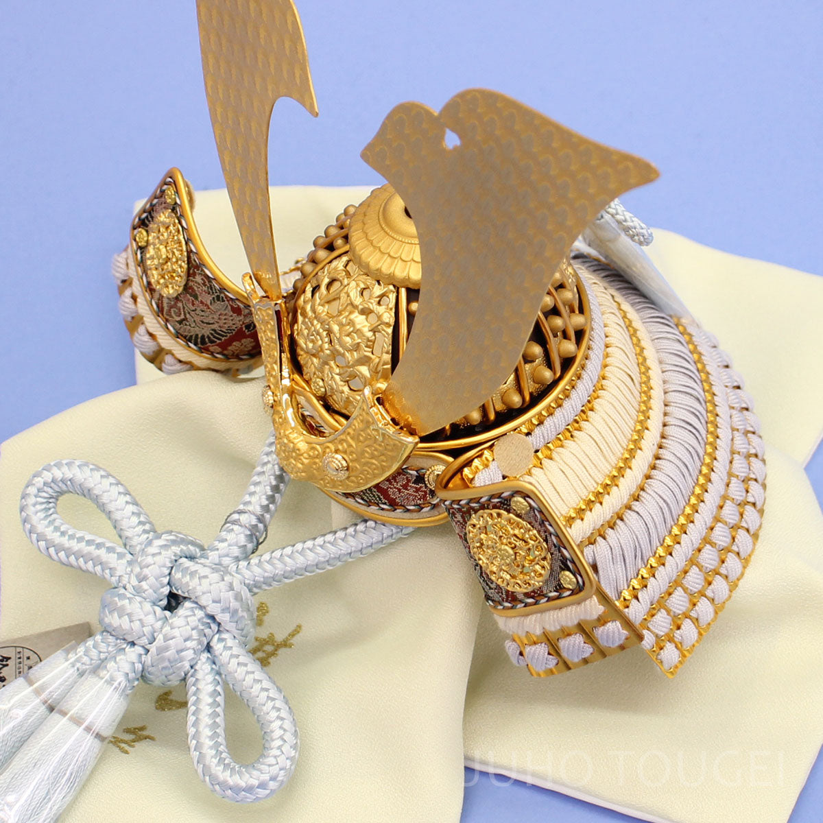 天賦の兜　空　上から