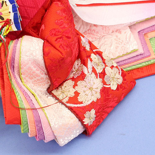 雛人形単品 親王3 小芥子 桜刺繍赤黒　姫袖