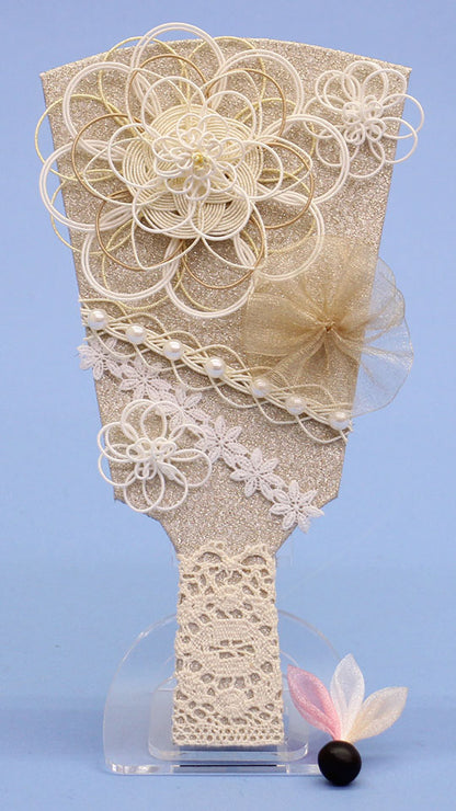 ６号水引羽子板飾り ベージュ　アクリルスタンド付き