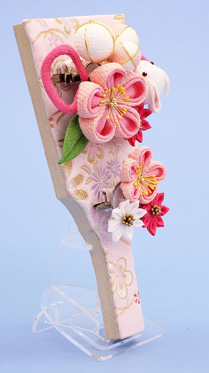 髪飾り付き うさぎの羽子板(ピンク) アクリルスタンド付き　横から