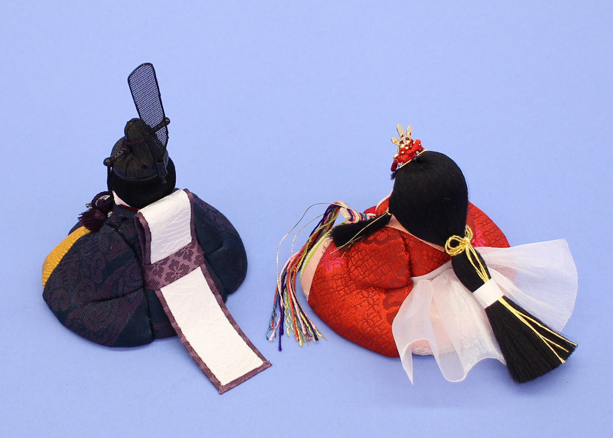 木目込み雛人形単品 JUHO-TOUGEI ふく　０１黒赤　後ろから