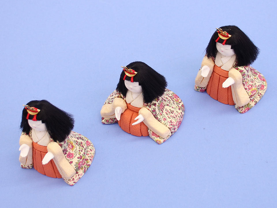 木目込み三人官女単品 このみ – 寿鳳人形の東芸