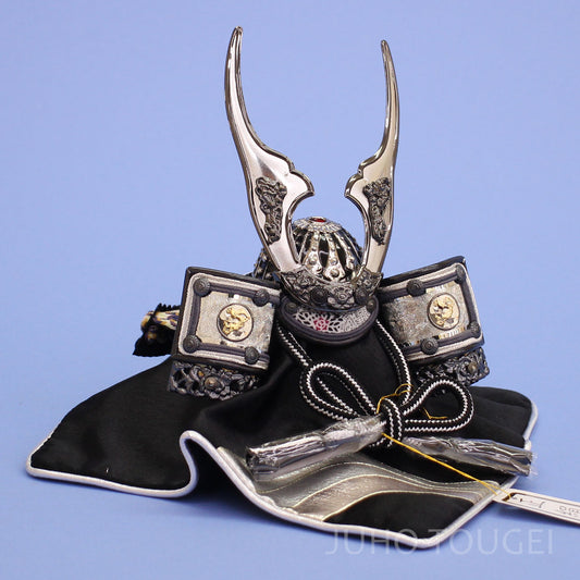 ３号燻し銀昇龍兜　イメージ