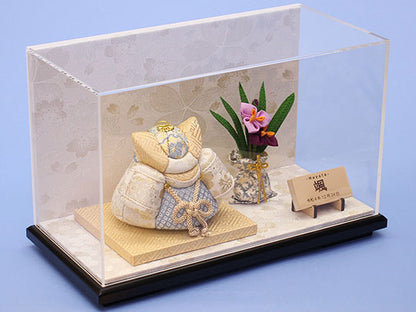 Kimekomi Kabuto with display case Shobu with Shiro-zakura