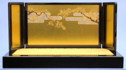 黒塗畳台-12号金彩波に松　正面