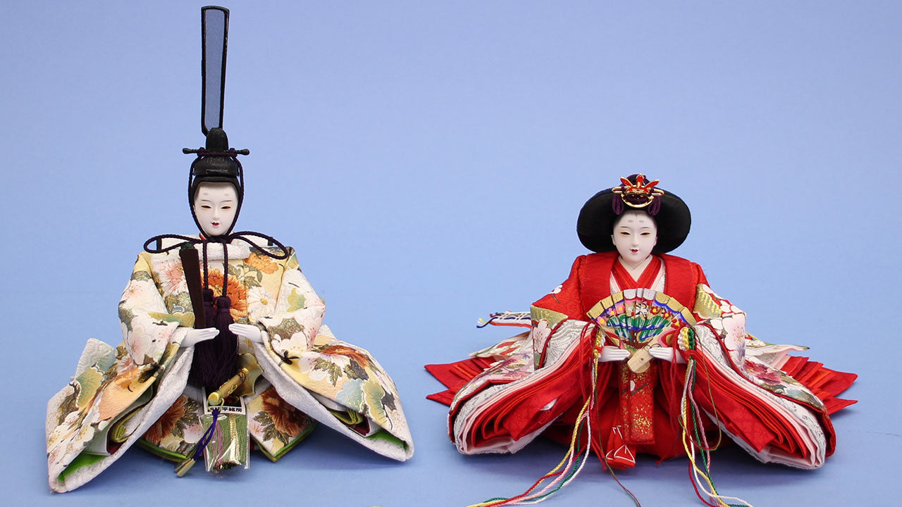 【美品】雛人形平飾り ❣️早期取引でお値引あり❣️ 雛人形 平飾り 幅60cm 京十二番 白赤金彩刺繍 桧和桜｜寿鳳人形東芸