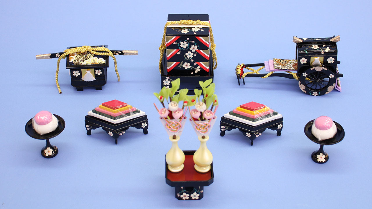 雛道具三段飾り用6点セット 25号桜花(黒塗り)(樹脂製)