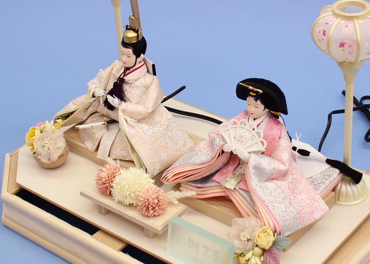 雛人形 ケース飾り 二人 幅48cm｜アクリルケース固定型 白木六角 小三
