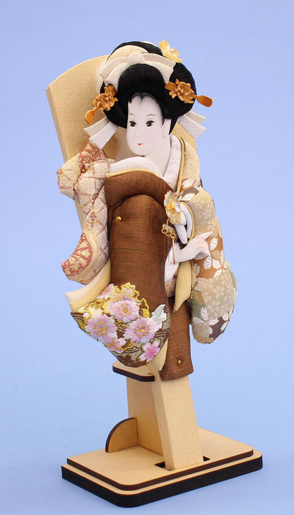 押絵羽子板 金彩刺繍美月茶 台付き　左から